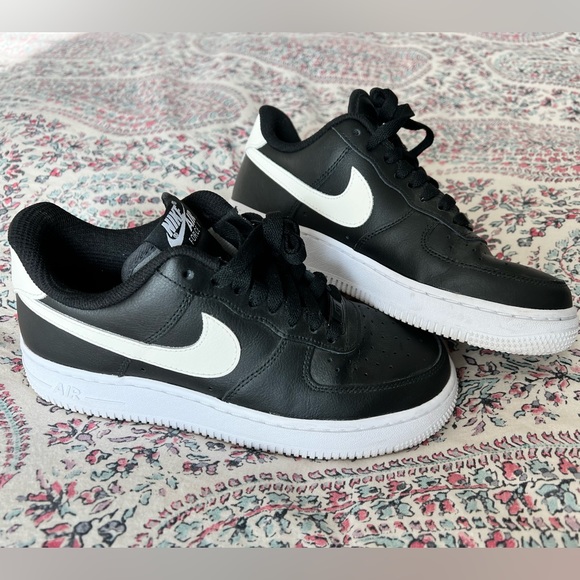 Nike Shoes - Nike Air Force 1. Womens Sz 7